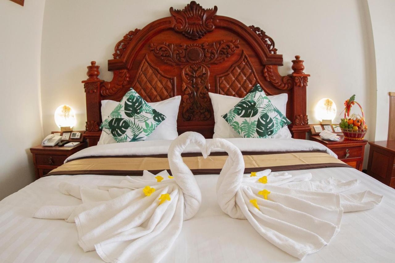 Kampong Thom Palace Hotel Екстериор снимка