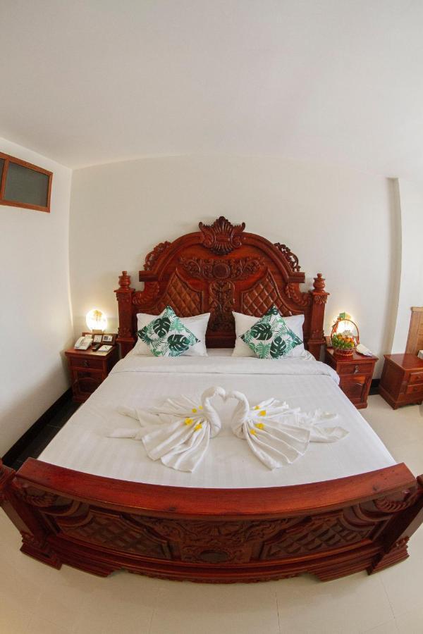Kampong Thom Palace Hotel Екстериор снимка