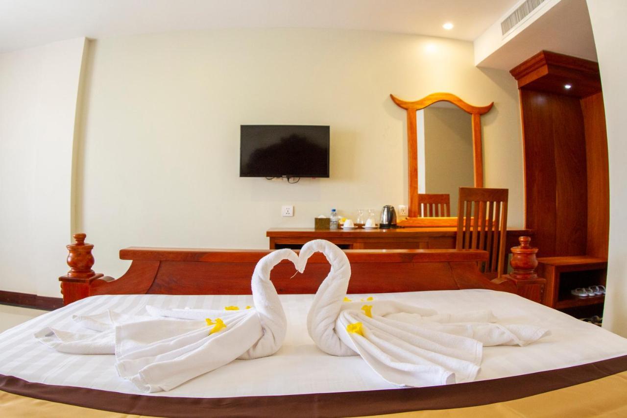 Kampong Thom Palace Hotel Екстериор снимка