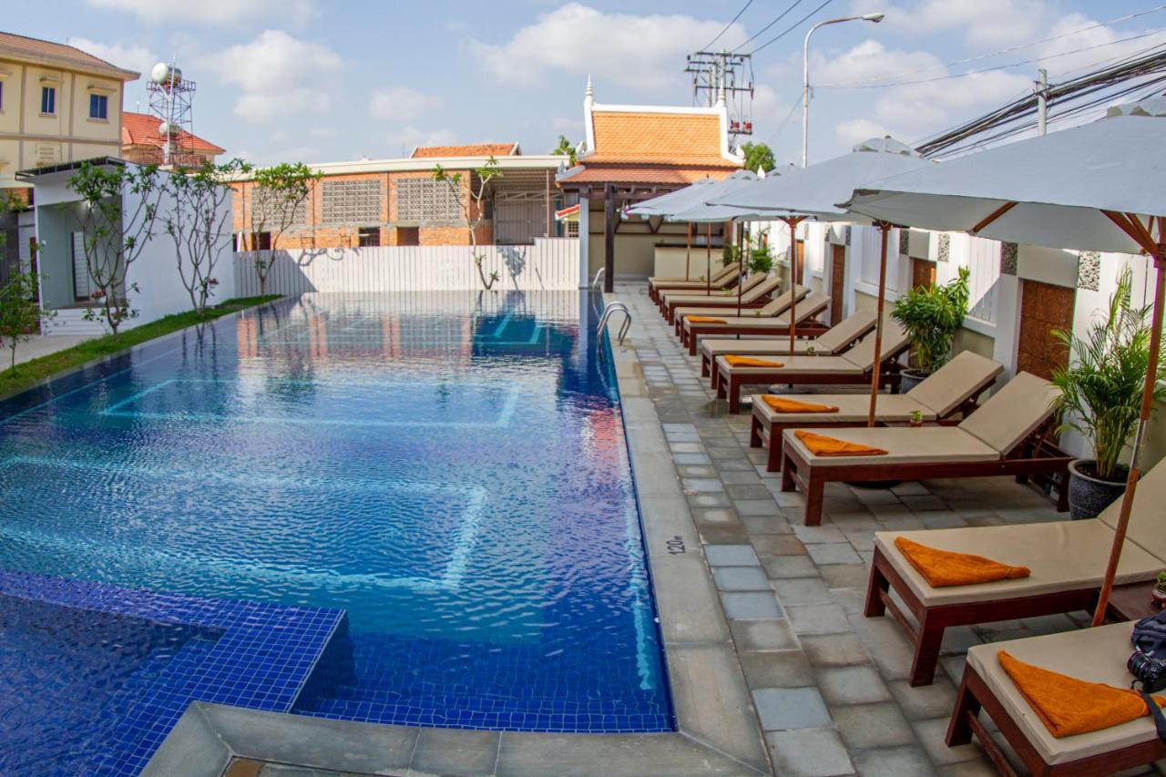 Kampong Thom Palace Hotel Екстериор снимка